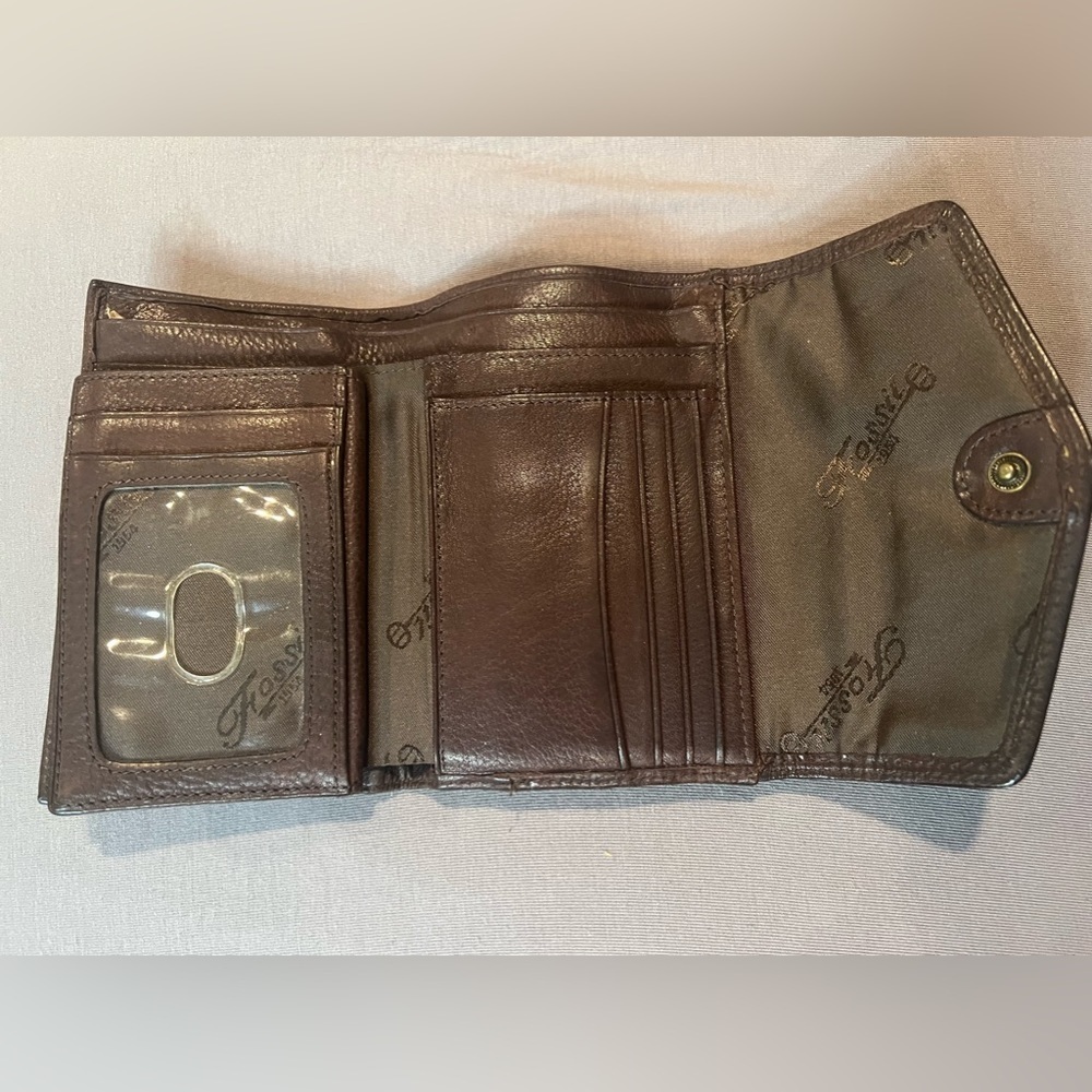 FOSSIL Wallet. Brown leather. Used but in good condition. - Picture 6 of 12